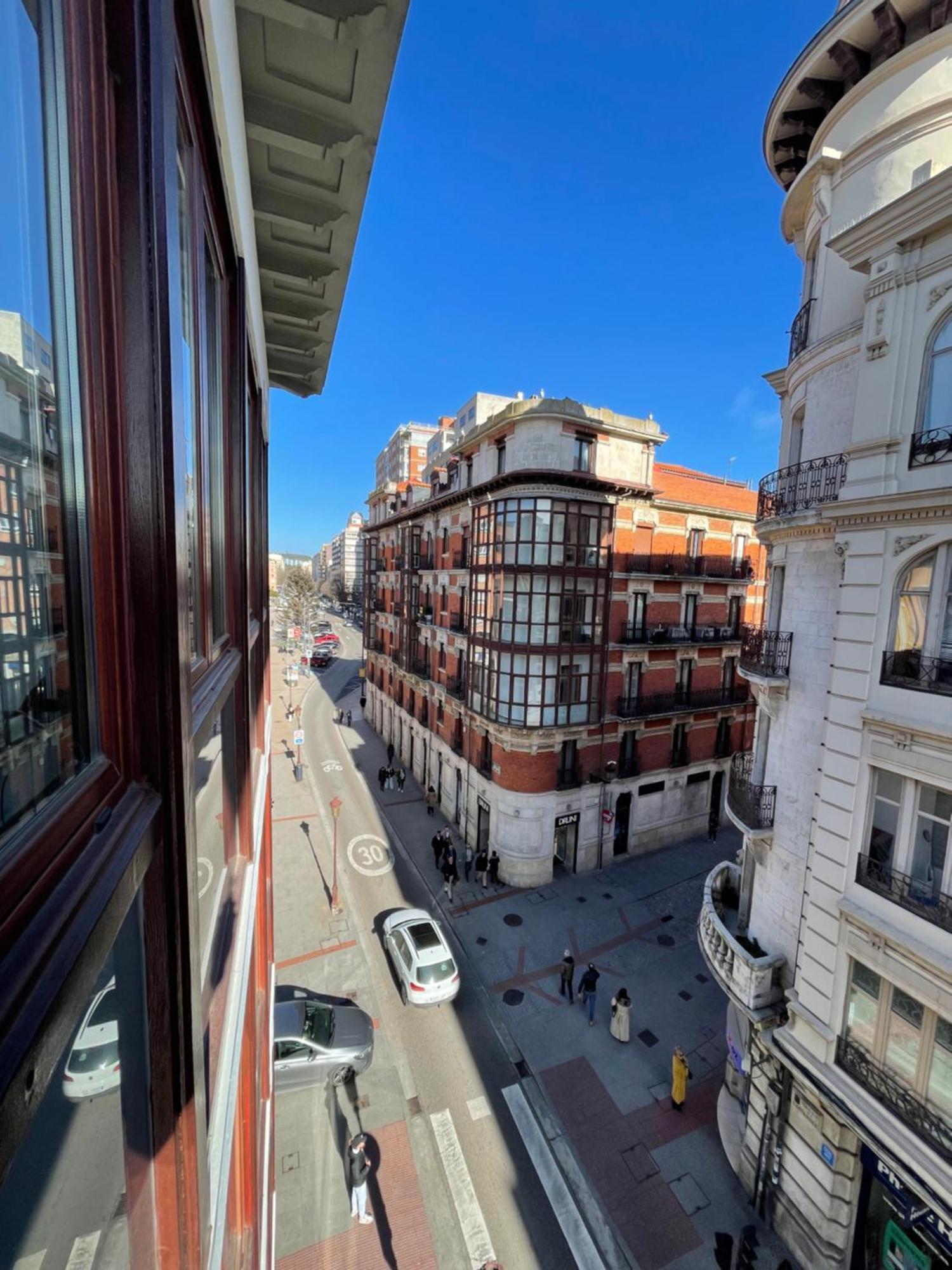 Atuaire Home Vivienda A Luminosa Parking Incluido En Plena Calle Comercial Burgos Luaran gambar